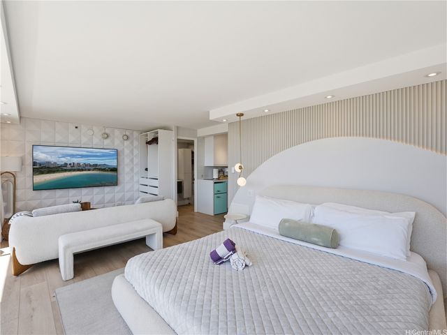 2427 Kuhio Avenue 3101, Honolulu, HI 96815