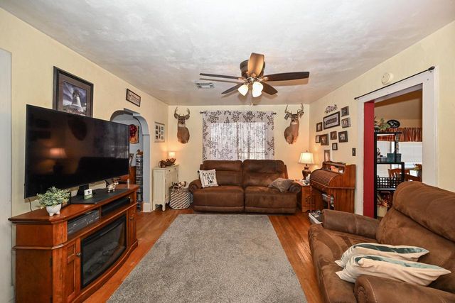 1311 Madison AVENUE, South Milwaukee, WI 53172