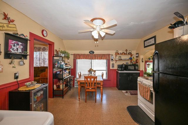 1311 Madison AVENUE, South Milwaukee, WI 53172