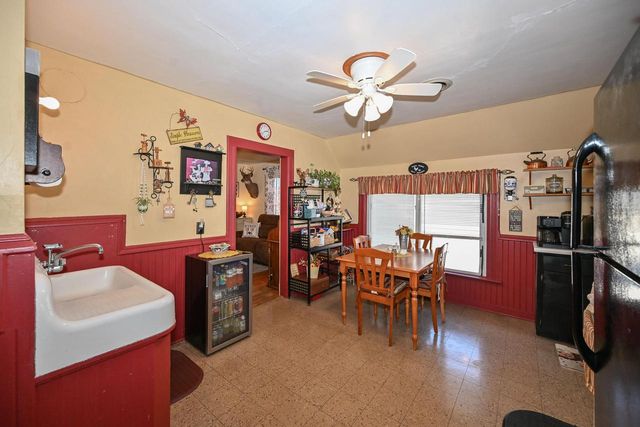 1311 Madison AVENUE, South Milwaukee, WI 53172