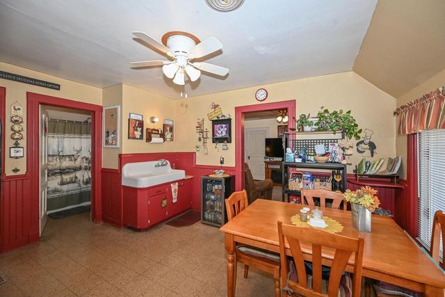 1311 Madison AVENUE, South Milwaukee, WI 53172