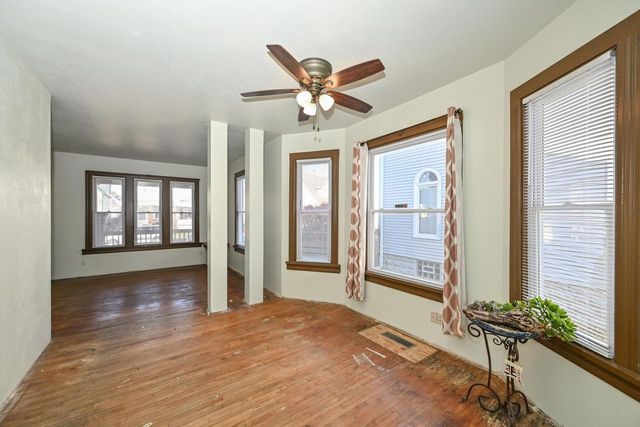 1311 Madison AVENUE, South Milwaukee, WI 53172