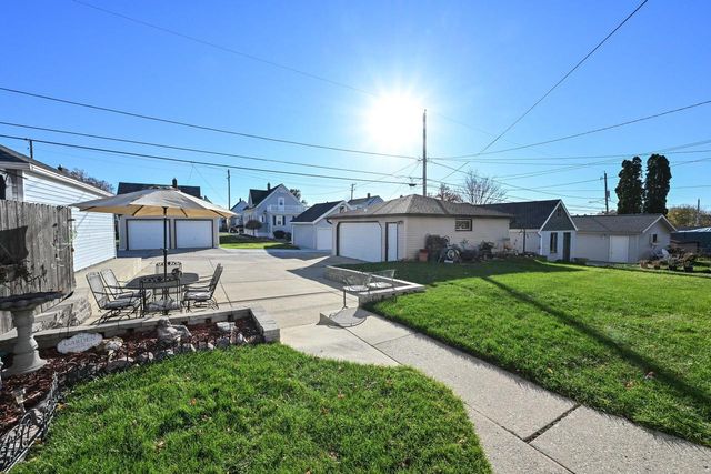 1311 Madison AVENUE, South Milwaukee, WI 53172