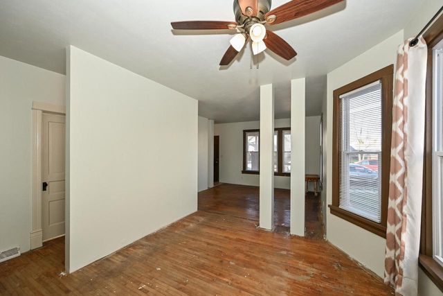 1311 Madison AVENUE, South Milwaukee, WI 53172