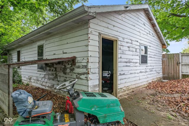 8821 Ogden Dunes Drive, Camby, IN 46113