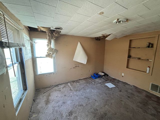 52 E 36th Avenue, Hobart, IN 46342