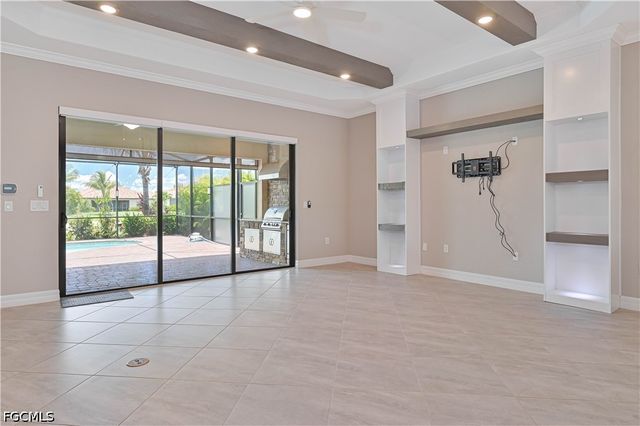 28076 Foxrock CT, Bonita Springs, FL 34135