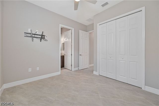 28076 Foxrock CT, Bonita Springs, FL 34135