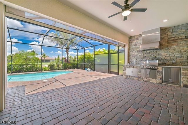 28076 Foxrock CT, Bonita Springs, FL 34135