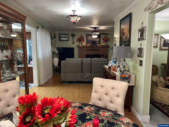 8550 Aumsville Hwy SE, Salem, OR 97317