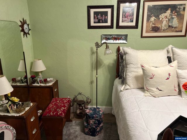 8550 Aumsville Hwy SE, Salem, OR 97317