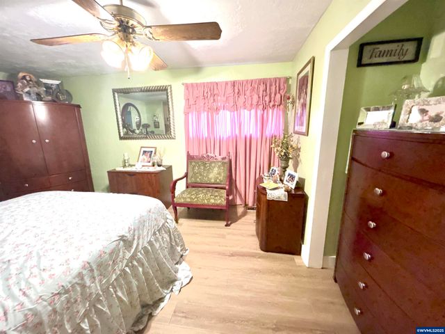 8550 Aumsville Hwy SE, Salem, OR 97317