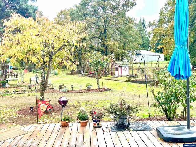 8550 Aumsville Hwy SE, Salem, OR 97317