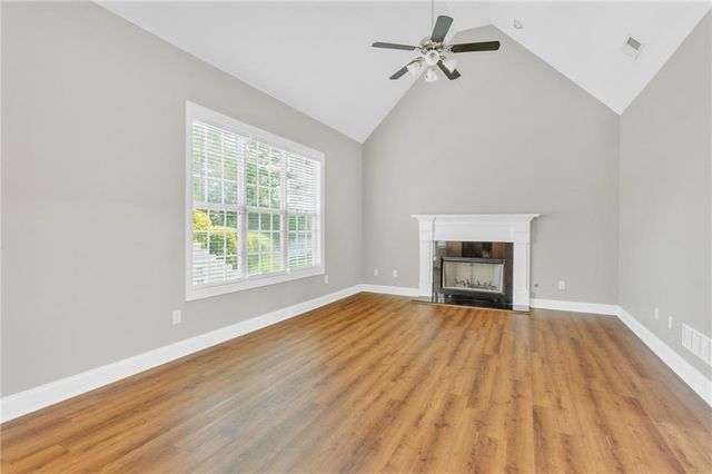 5751 Vinings Place Court SE, Mableton, GA 30126