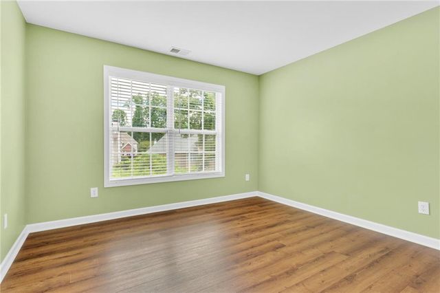5751 Vinings Place Court SE, Mableton, GA 30126