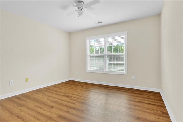 5751 Vinings Place Court SE, Mableton, GA 30126