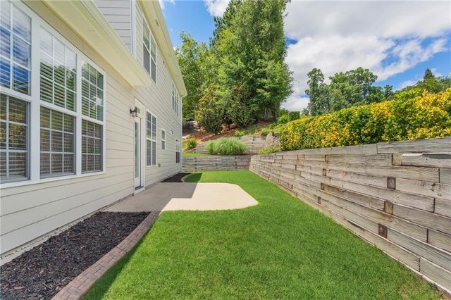 5751 Vinings Place Court SE, Mableton, GA 30126