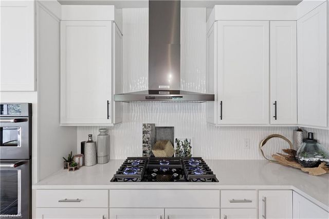 6678 Pennyroyal DR, Naples, FL 34114