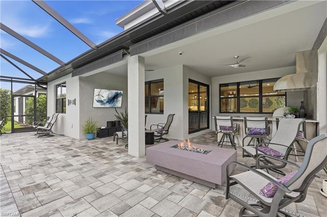 6678 Pennyroyal DR, Naples, FL 34114