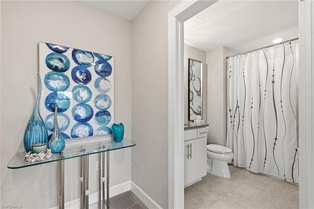 6678 Pennyroyal DR, Naples, FL 34114