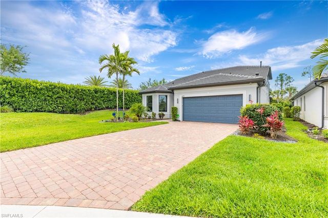 6678 Pennyroyal DR, Naples, FL 34114