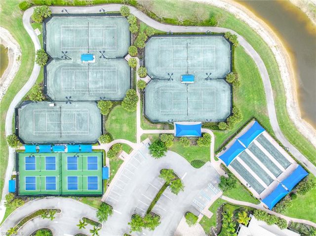 6678 Pennyroyal DR, Naples, FL 34114