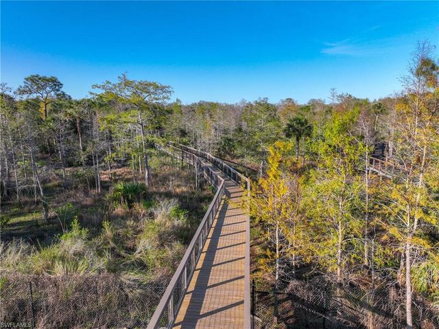 6678 Pennyroyal DR, Naples, FL 34114