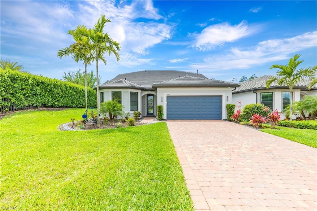 6678 Pennyroyal DR, Naples, FL 34114