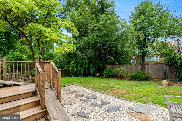 1114 HARRISON ST N, Arlington, VA 22205