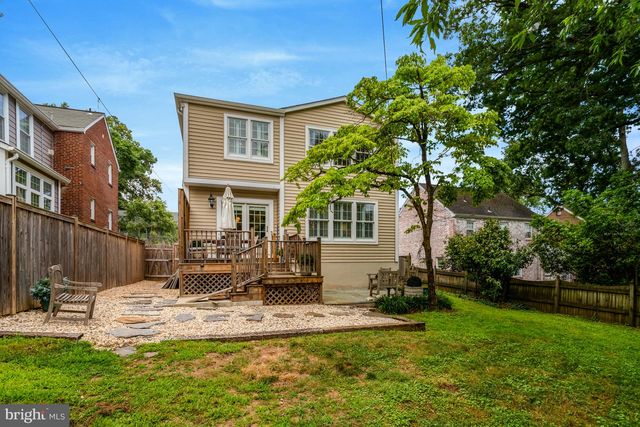 1114 HARRISON ST N, Arlington, VA 22205
