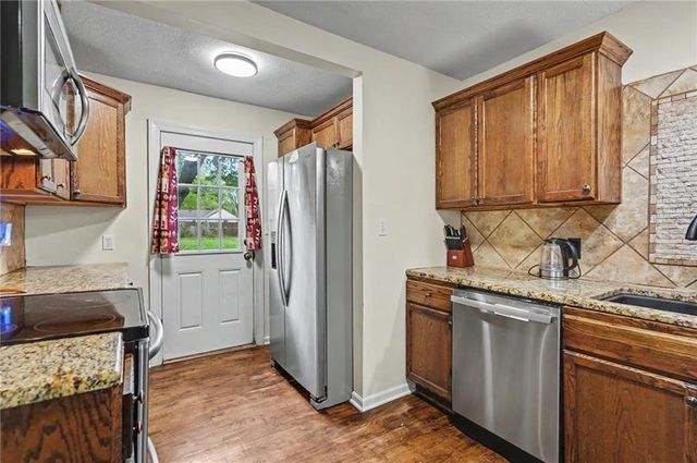 410 S Jefferson Street, Spring Hill, KS 66083