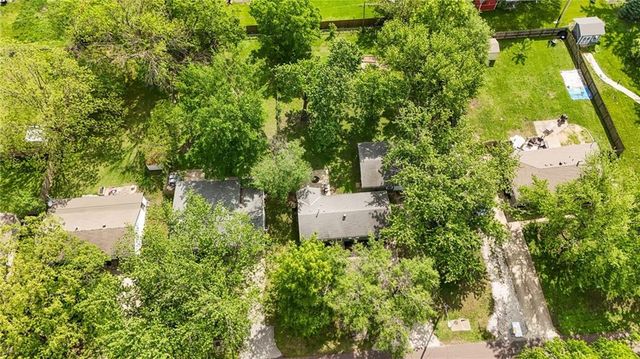 410 S Jefferson Street, Spring Hill, KS 66083