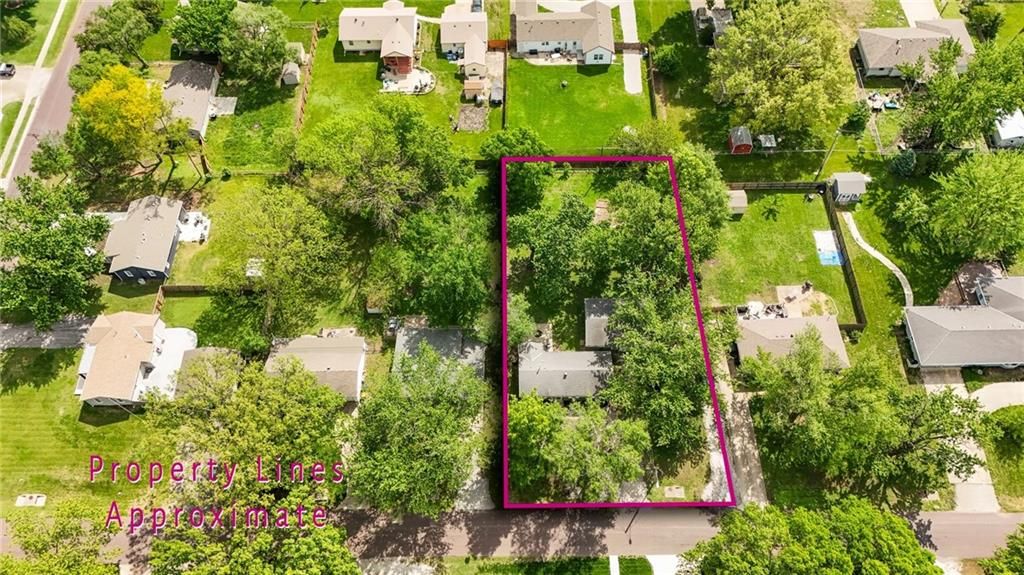 410 S Jefferson Street, Spring Hill, KS 66083