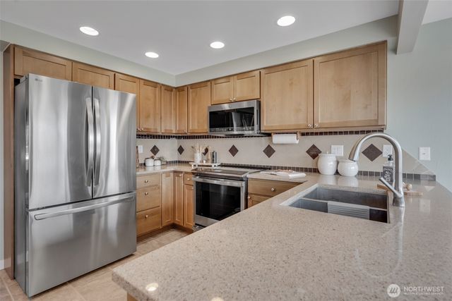 3619 Nassau Avenue NE, Tacoma, WA 98422