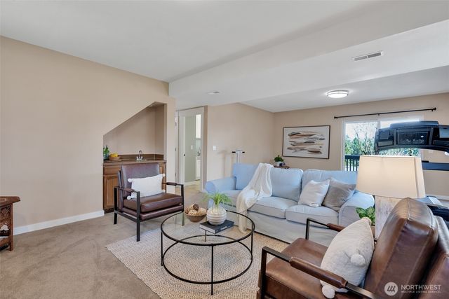 3619 Nassau Avenue NE, Tacoma, WA 98422