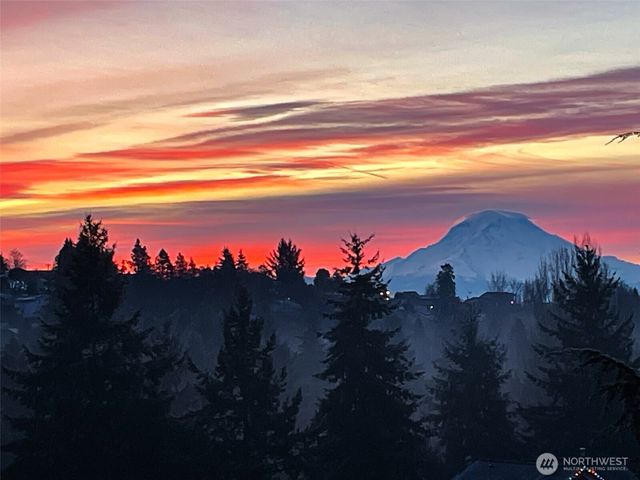 3619 Nassau Avenue NE, Tacoma, WA 98422