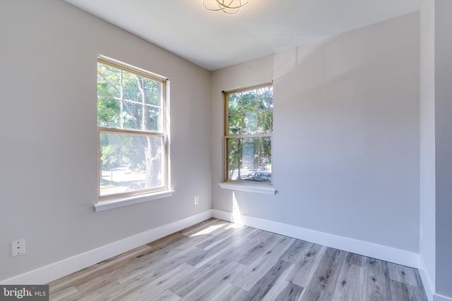 1700-A ASCOT WAY, Reston, VA 20190