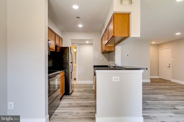 1700-A ASCOT WAY, Reston, VA 20190