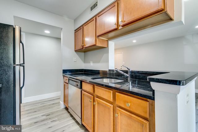 1700-A ASCOT WAY, Reston, VA 20190