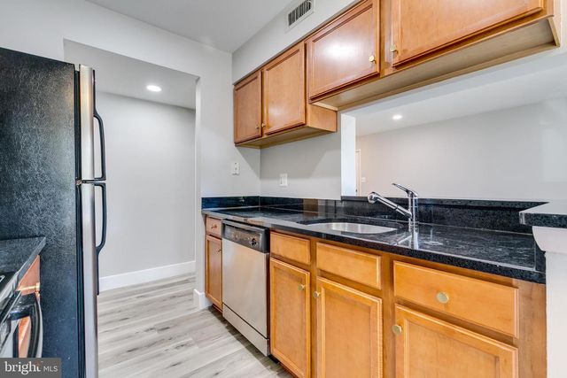 1700-A ASCOT WAY, Reston, VA 20190