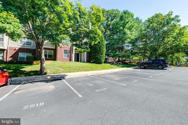 1700-A ASCOT WAY, Reston, VA 20190