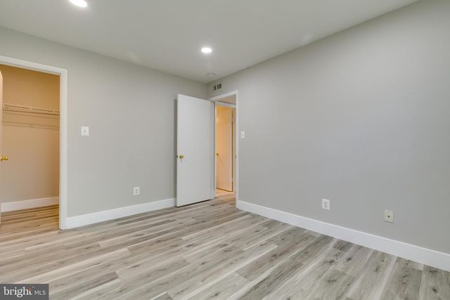 1700-A ASCOT WAY, Reston, VA 20190