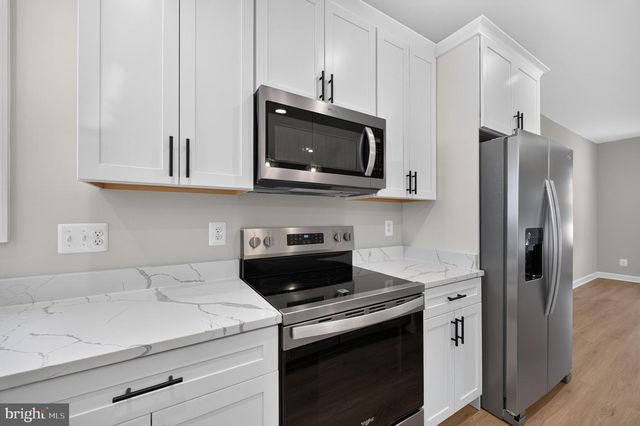 1026 NORTHVIEW AVE, Front Royal, VA 22630