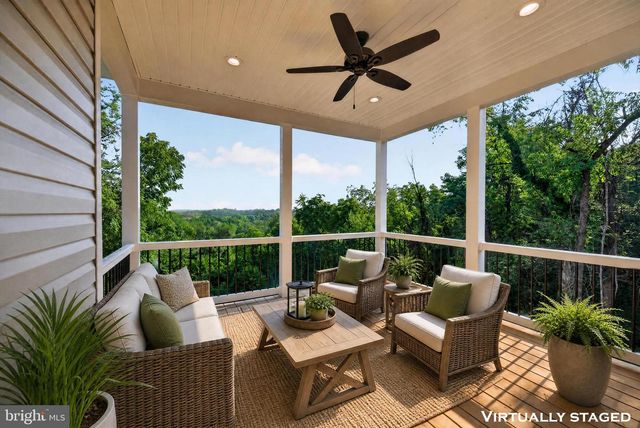 1026 NORTHVIEW AVE, Front Royal, VA 22630