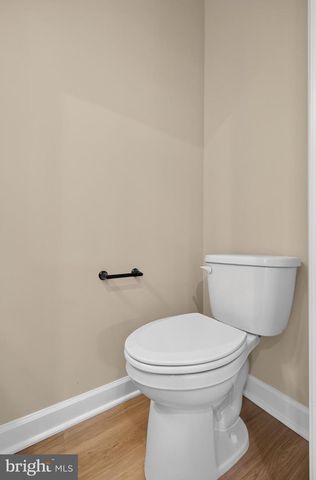1026 NORTHVIEW AVE, Front Royal, VA 22630