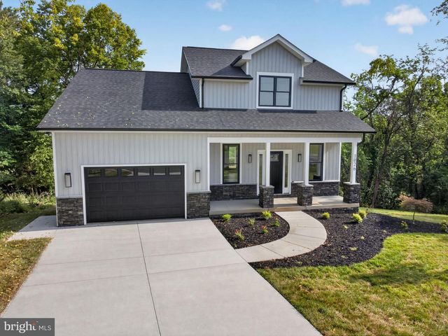 1026 NORTHVIEW AVE, Front Royal, VA 22630