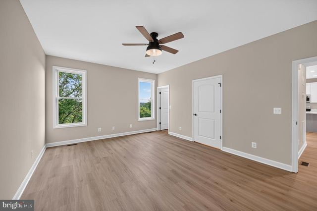1026 NORTHVIEW AVE, Front Royal, VA 22630