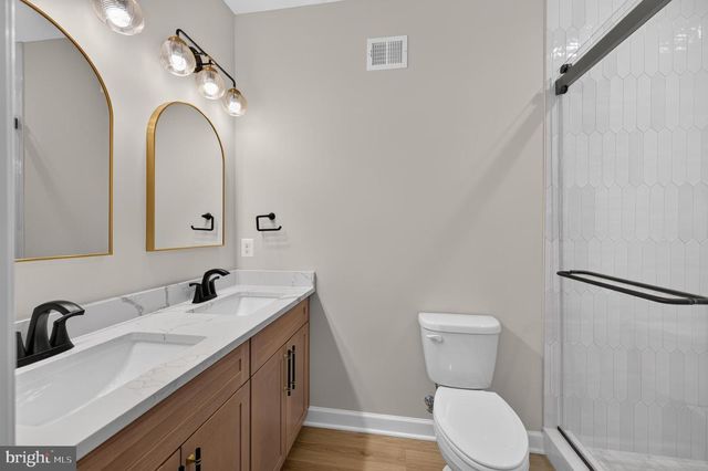 1026 NORTHVIEW AVE, Front Royal, VA 22630