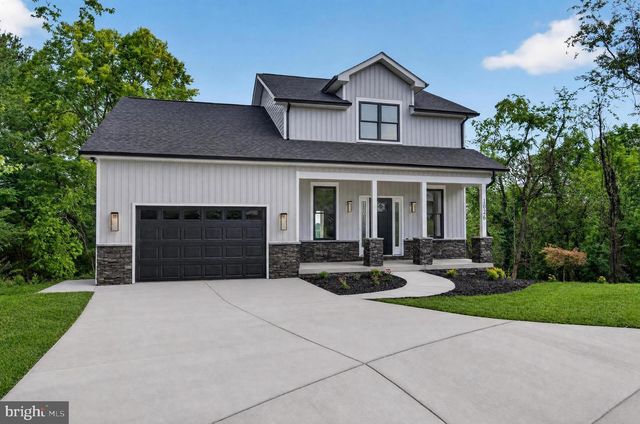 1026 NORTHVIEW AVE, Front Royal, VA 22630
