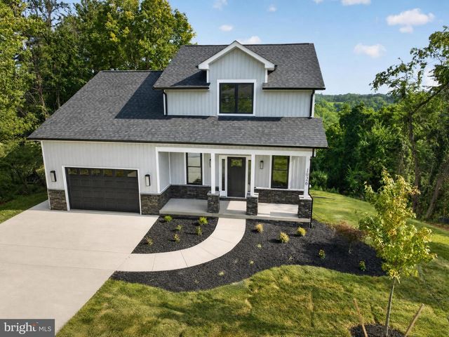 1026 NORTHVIEW AVE, Front Royal, VA 22630